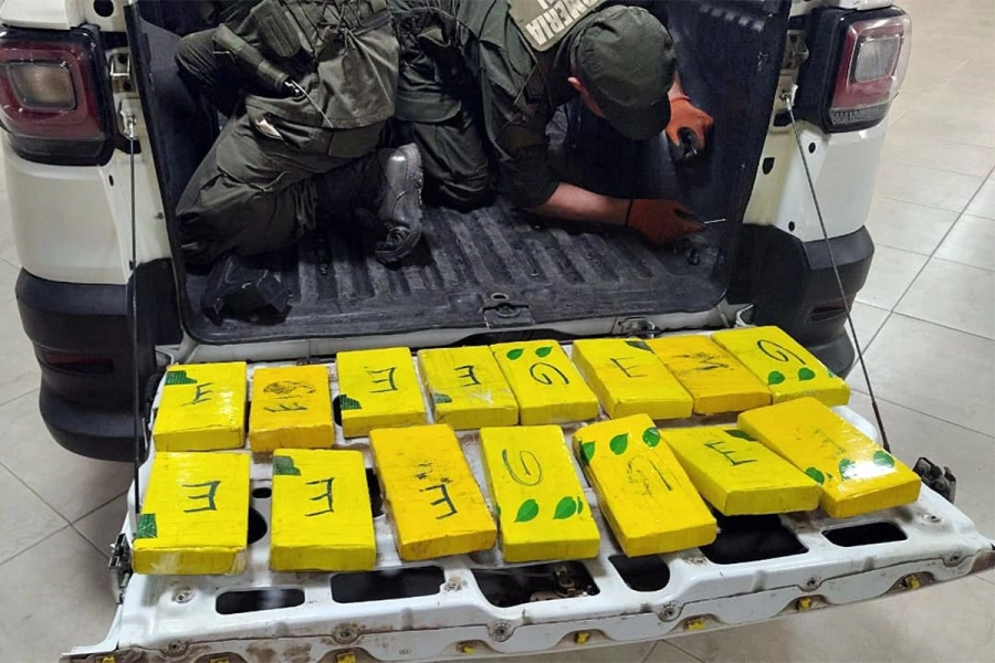 Cocaína oculta en camionetas. Gendarmería Nacional