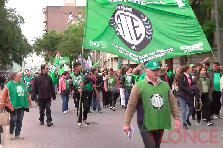 ATE se movilizó en Paraná en defensa de IOSPER: “Será perjudicial para todos”