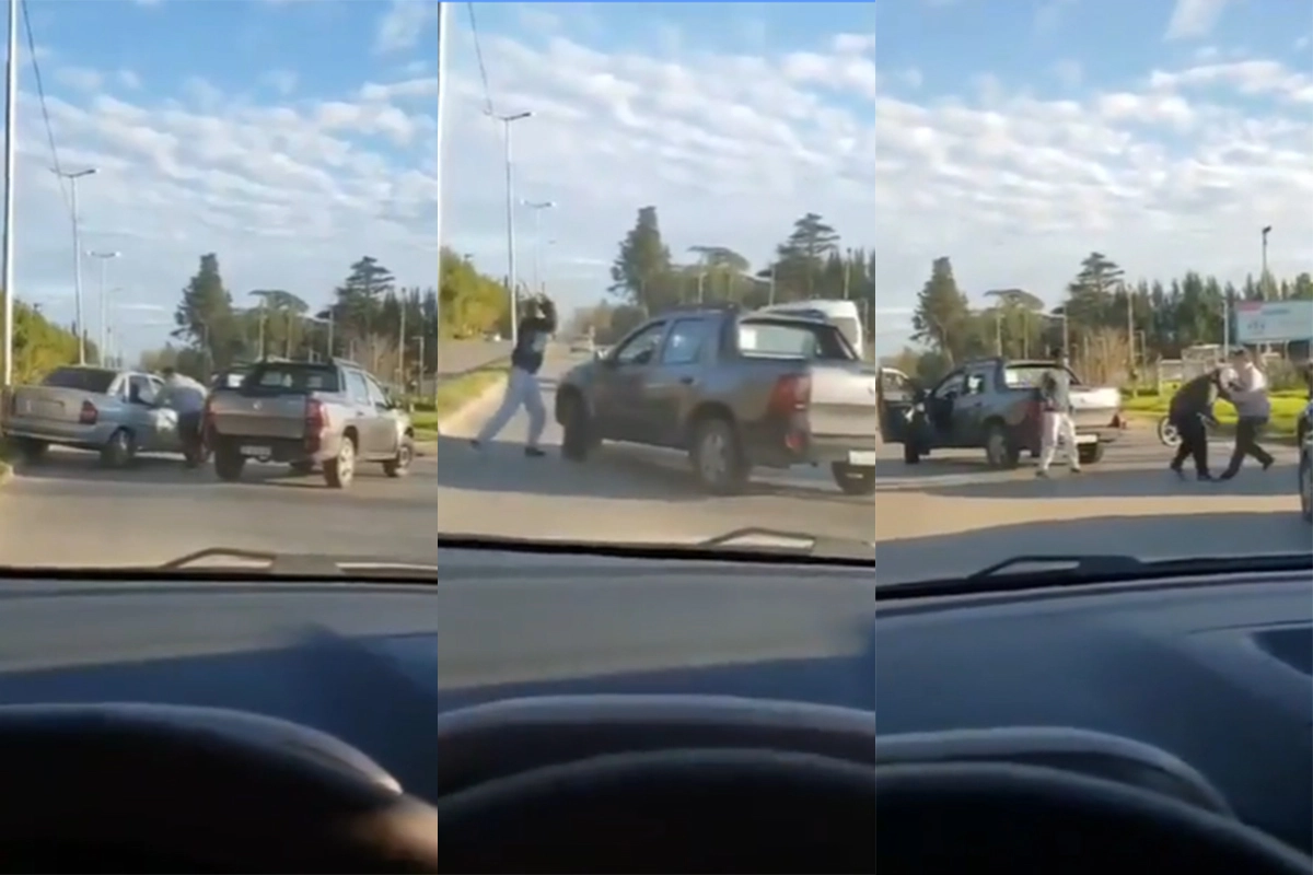 Violenta pelea en medio de la calle. Violenta pelea en medio de la calle.