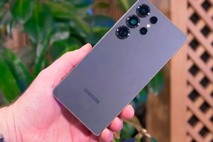 Samsung Galaxy S25 Ultra.