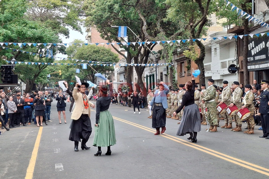 Paran&aacute; celebr&oacute; la Revoluci&oacute;n de Mayo