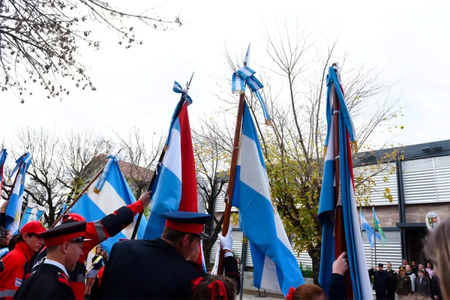 Acto por el 25 de Mayo en Crespo. Municipio