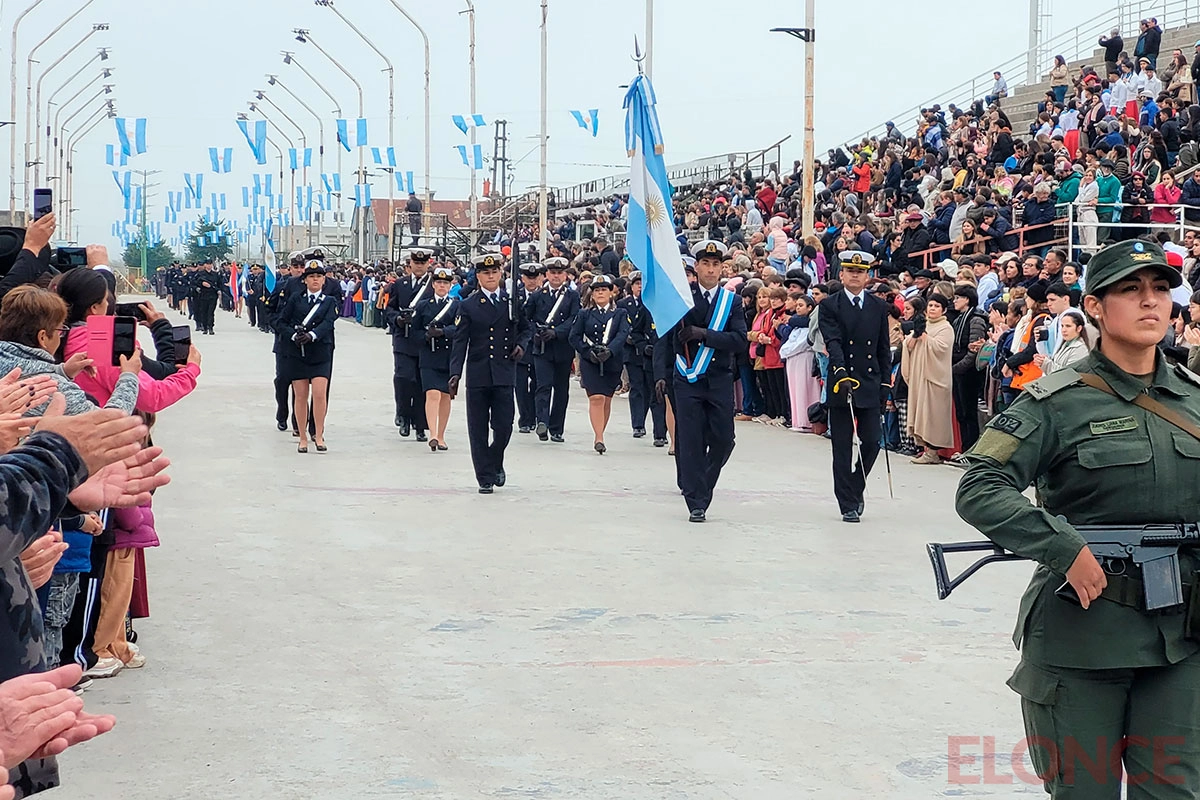 Gualeguaychú honró la Revolución de Mayo con un gran desfile y más de 2 ...