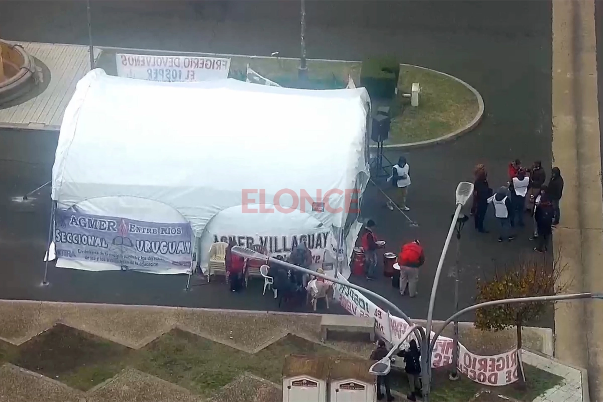 AGMER acampa en defensa del IOSPER