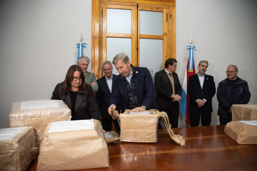 Se reconstruir&aacute;n m&aacute;s de 64 kil&oacute;metros de rutas provinciales en los departamentos Paran&aacute;, Nogoy&aacute; y Tala (foto Gobierno de Entre R&iacute;os)