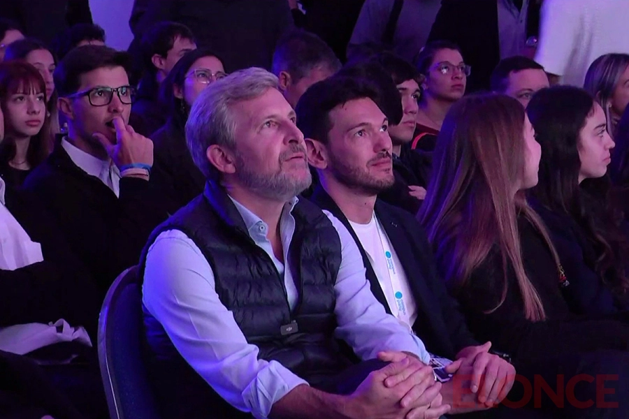 Rogelio Frigerio y Emanuel Gainza en el Campus Party (foto Elonce)