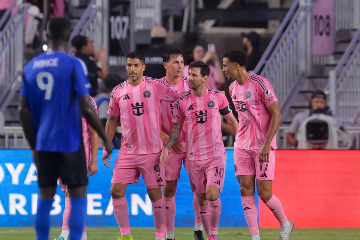 Con lujo y clase, Messi marcó dos goles. Con lujo y clase, Messi marcó dos goles.