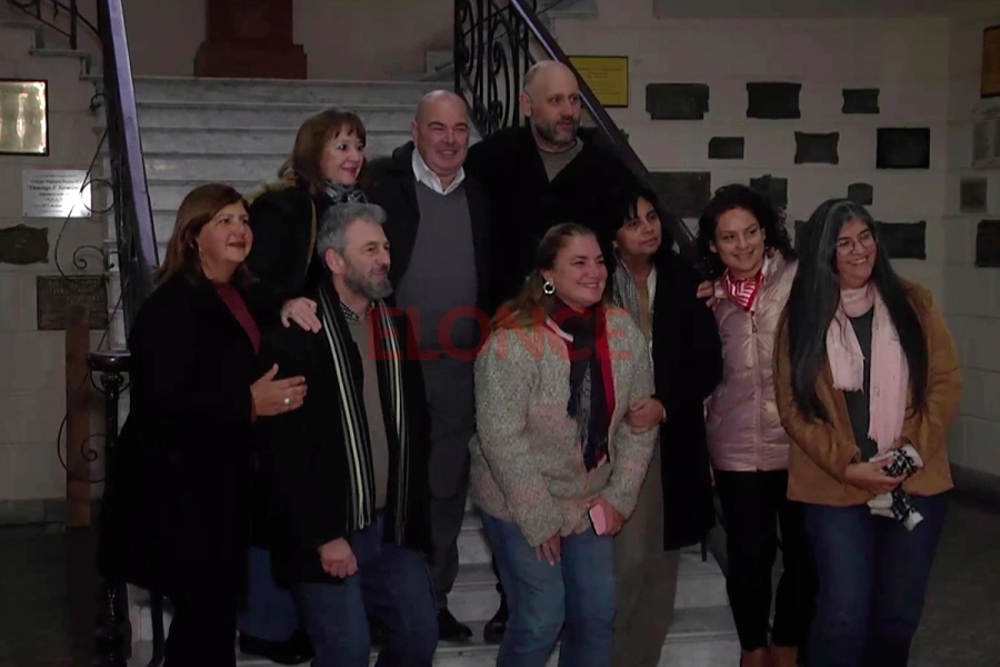 Germ&aacute;n Traver se jubil&oacute; tras 43 a&ntilde;os de docencia y 14 como supervisor en Entre R&iacute;os (foto Elonce)