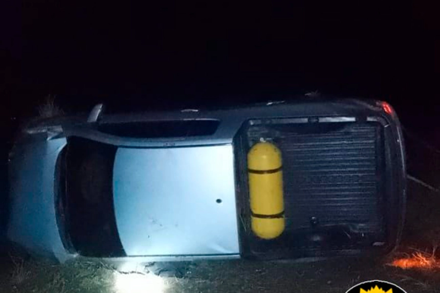 As&iacute; qued&oacute; la camioneta tras el accidente (foto Polic&iacute;a de Entre R&iacute;os)