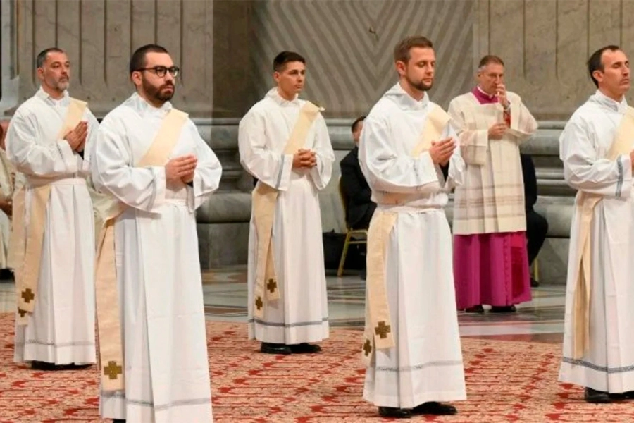 El papa Le&oacute;n XIV presidi&oacute;  la ordenaci&oacute;n sacerdotal de once presb&iacute;teros