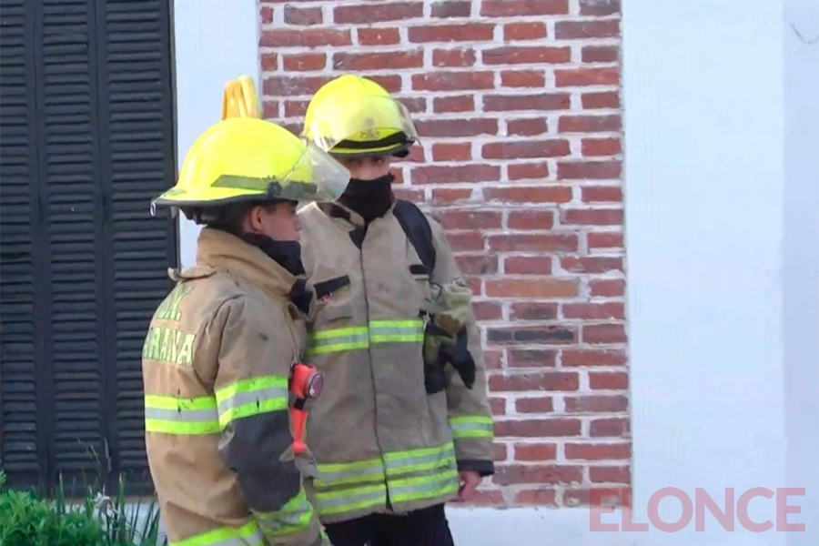 Realizaron un simulacro de evacuaci&oacute;n en el shopping Paso del Paran&aacute;