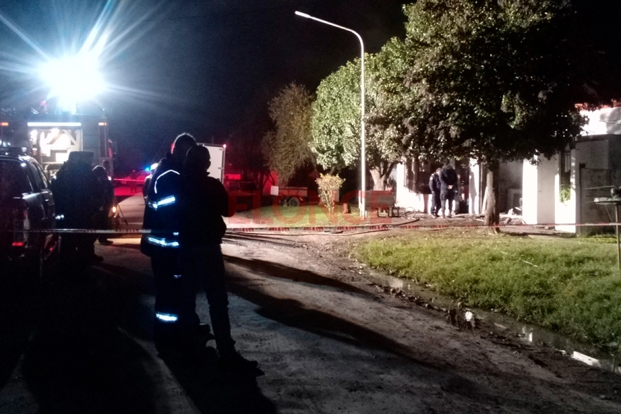 Identificaron a las víctimas del trágico incendio en Hasenkamp (foto Elonce)