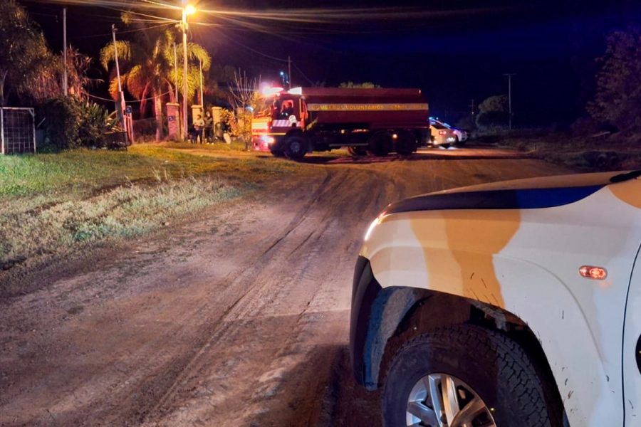 La zona donde se requiri&oacute; trabajo de bomberos. Foto: P.E.R.