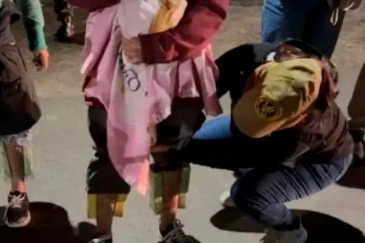 Detienen a mujeres con cocaína mientras viajaban con una beba Detienen a mujeres con cocaína mientras viajaban con una beba