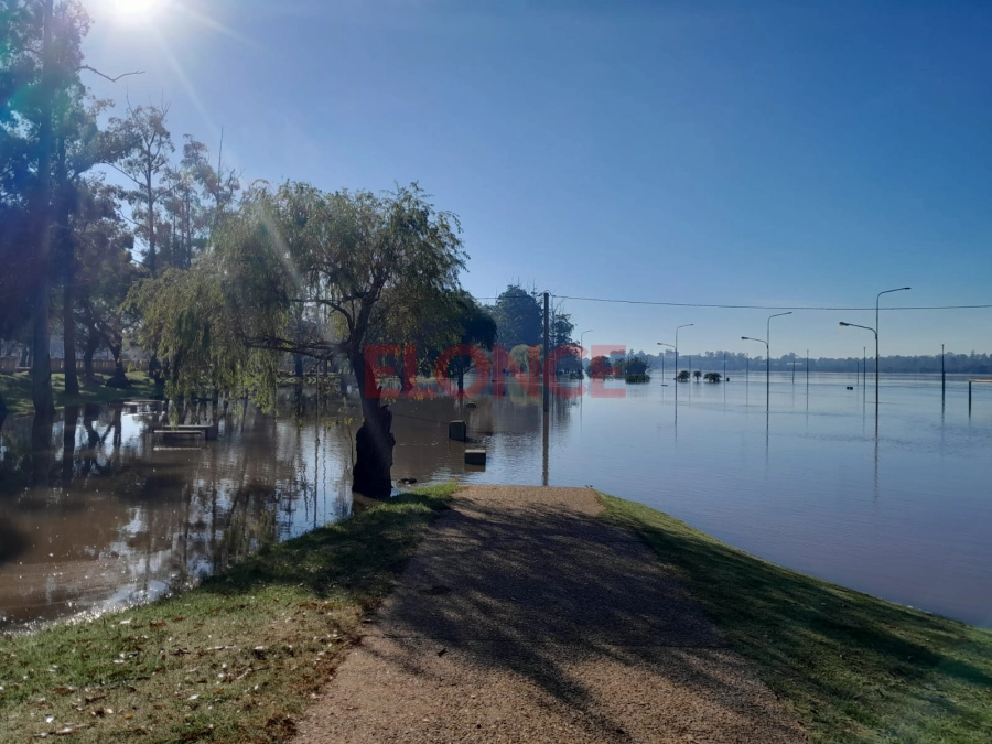 Crecida del río Uruguay en Concordia (foto Elonce)