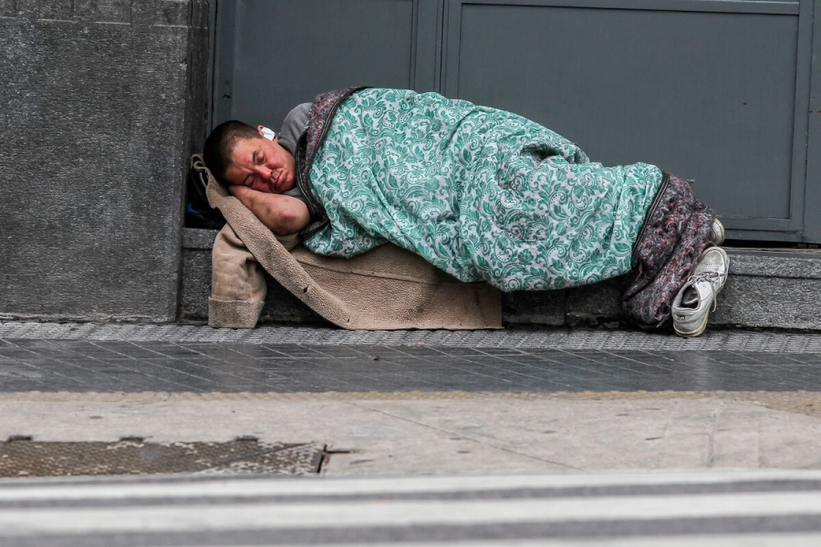Persona en situaci&oacute;n de calle. Archivo