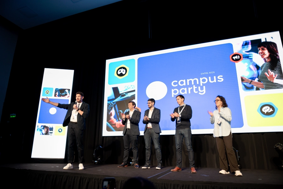 Campus Party reuni&oacute; a miles de personas en el CPC en Paran&aacute; (foto Gobierno de Entre R&iacute;os)