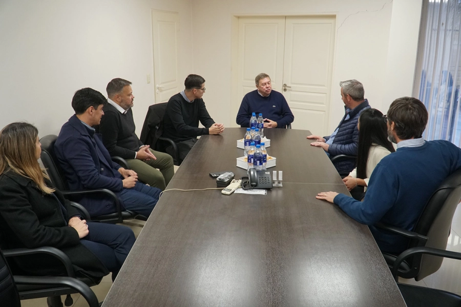 Empresa de Col&oacute;n incorpor&oacute; j&oacute;venes a trav&eacute;s de un programa municipal de inserci&oacute;n laboral (foto Municipalidad de Col&oacute;n)