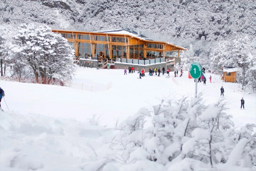 Cerro Castor planea abrir el 26 de junio.
