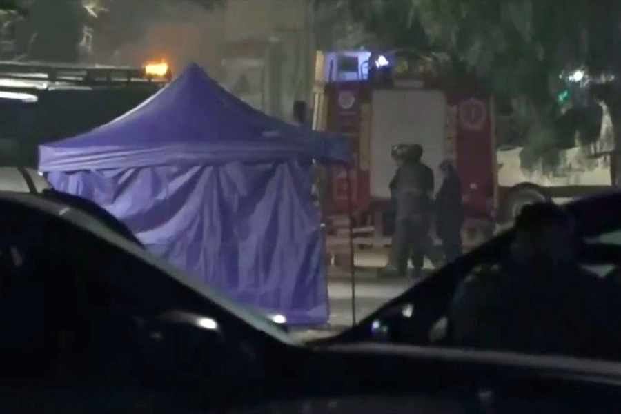 Los polic&iacute;as en la zona del gimnasio.