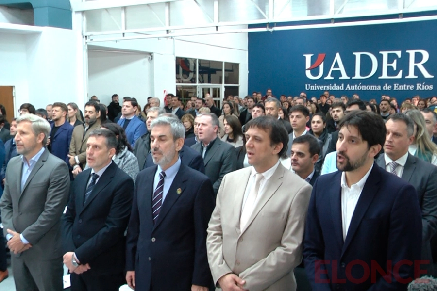 El acto de UADER por los 25 años de la universidad institucional (foto Elonce)