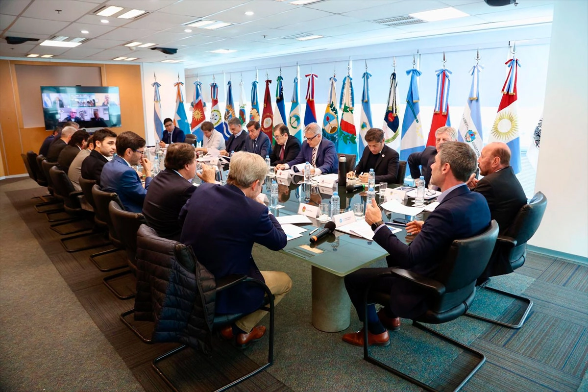 Gobernadores vuelven a reunirse Gobernadores vuelven a reunirse