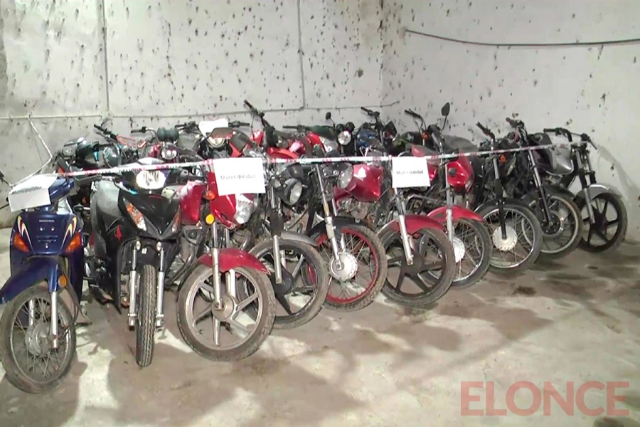 Las motos que ser&aacute;n destinadas a organismos oficiales (foto Elonce)