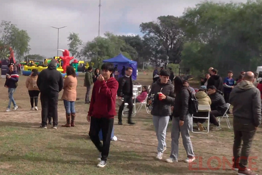 UADER celebra su 25&deg; aniversario con una jornada festiva abierta a la comunidad (foto Elonce)