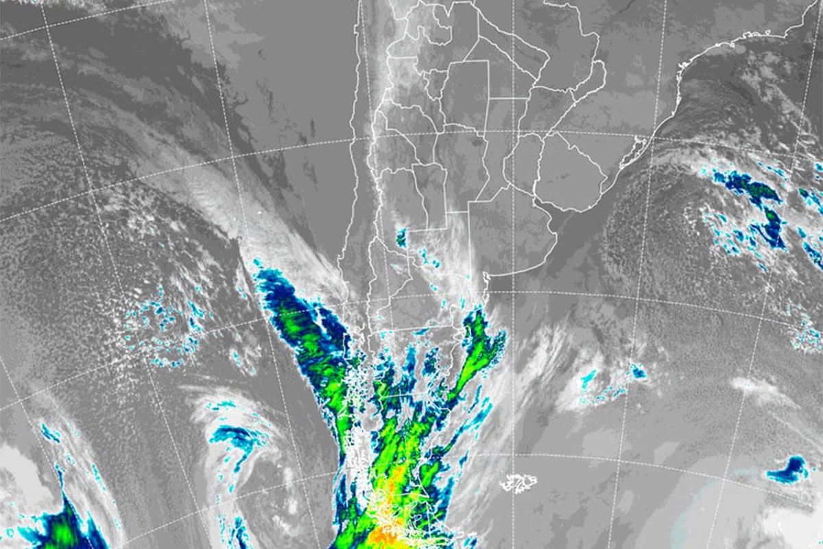 Imagen satelital de esta madrugada Imagen satelital de esta madrugada
