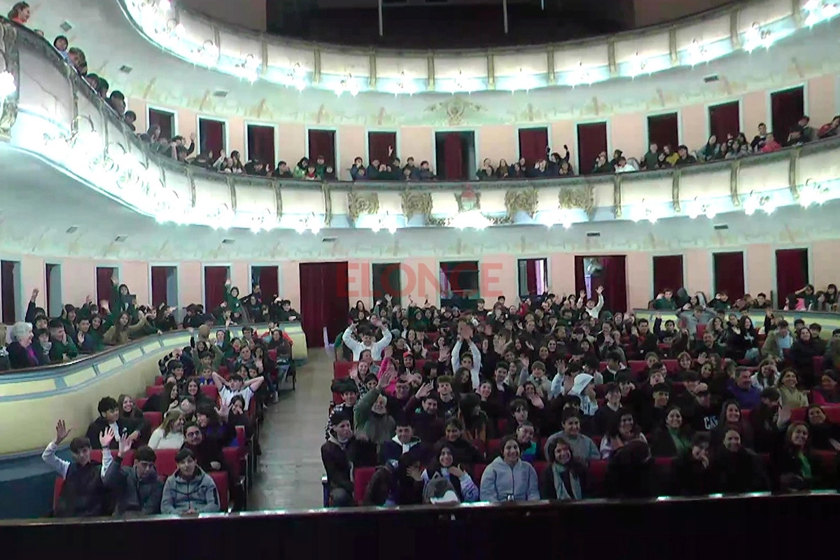 La Escuela va al Teatro