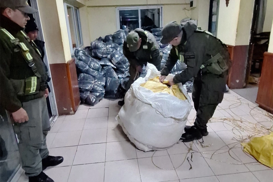 Más de 700 camperas incautadas. Gendarmería Nacional