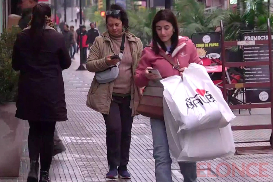 Compras por el D&iacute;a del Padre en Paran&aacute; (foto Elonce)
