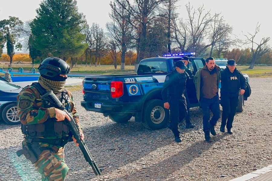 Detuvieron al l&iacute;der mapuche Facundo Jones Huala en R&iacute;o Negro (foto Polic&iacute;a Federal Argentina)