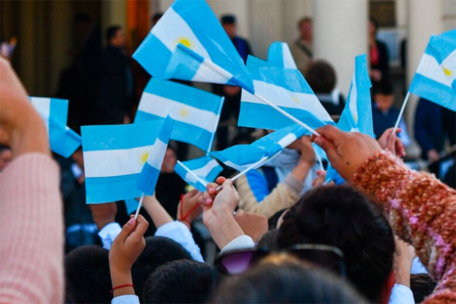 Alumnos har&aacute;n promesa a la bandera. CGE