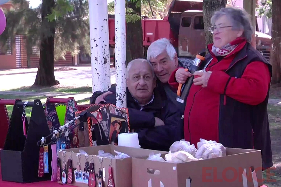 Feria en la vecinal Ricardo Guiraldes (foto Elonce)