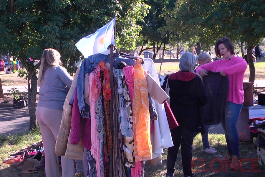 Feria americana de Fundaci&oacute;n Propuesta Solidaria (foto Elonce)