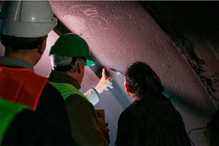 Inyectan material hidroactivo para el sellado de las juntas del túnel subfluvial