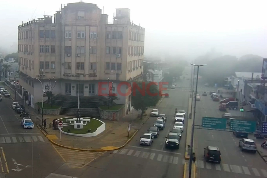 Manto de neblina volvi&oacute; a cubrir la ciudad de Paran&aacute;
