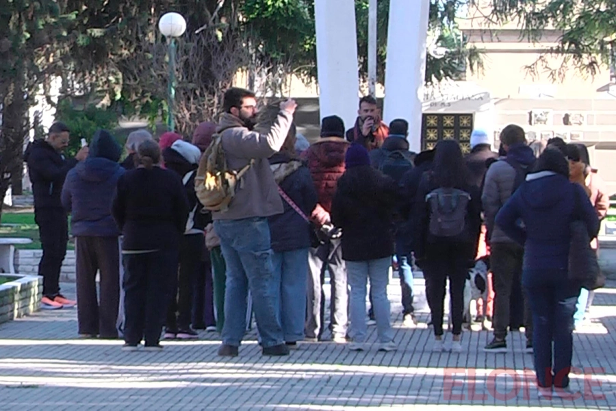 Recorrida hist&oacute;rica por el cementerio municipal (foto Elonce)