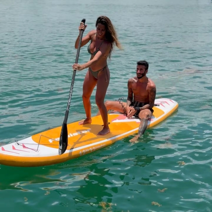 Cinthia Fern&aacute;ndez con su novio. Instagram