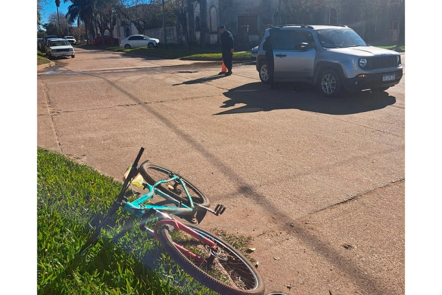 Accidente de tr&aacute;nsito en San Salvador (foto Polic&iacute;a de Entre R&iacute;os)