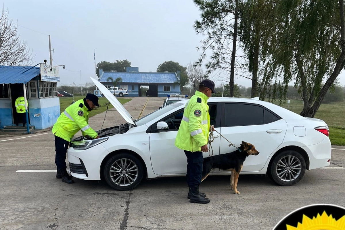 Joven con pedido de localización fue interceptada en San Jaime Joven con pedido de localización fue interceptada en San Jaime