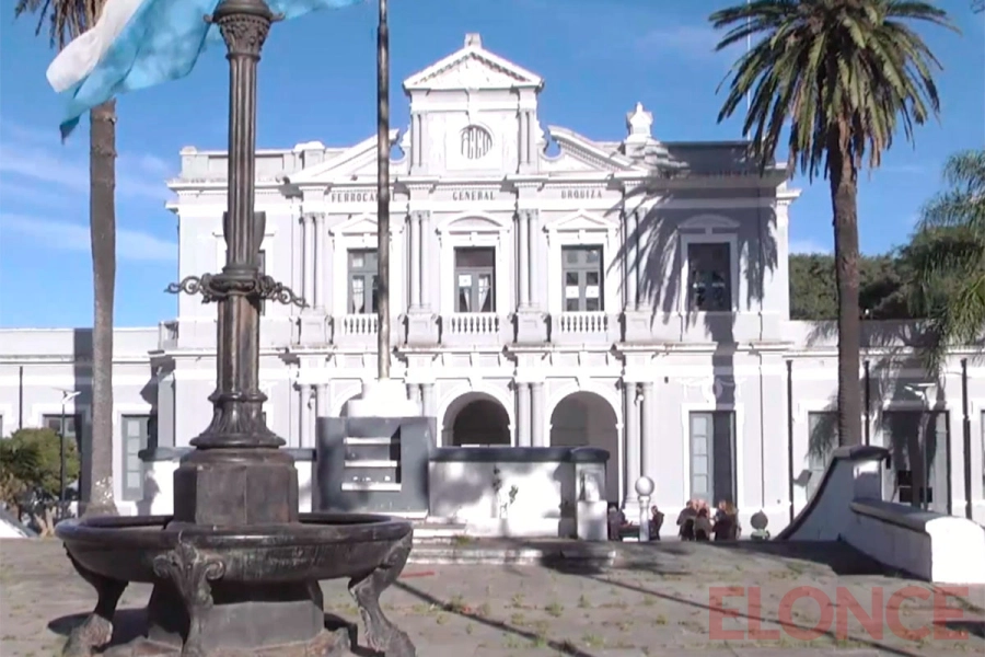 Estaci&oacute;n de Trenes de Paran&aacute;