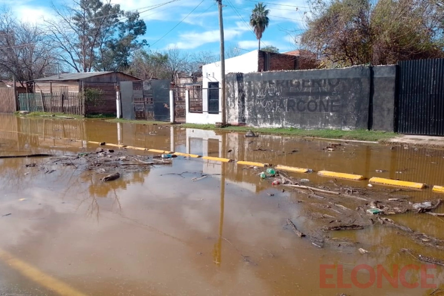 Creciente del r&iacute;o Uruguay en Concordia (foto Elonce)