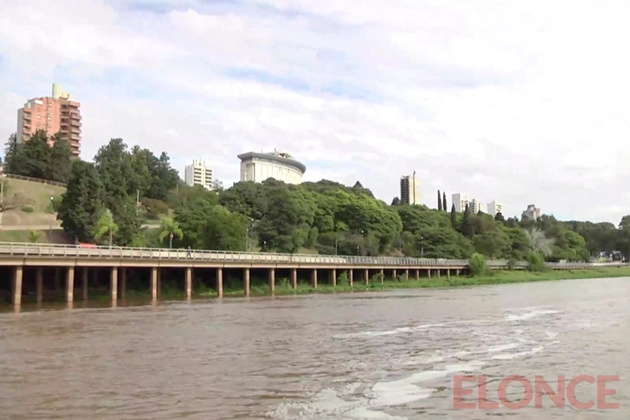 Paran&aacute;, vista desde el r&iacute;o que nos une en 212 a&ntilde;os de historia (foto Elonce)