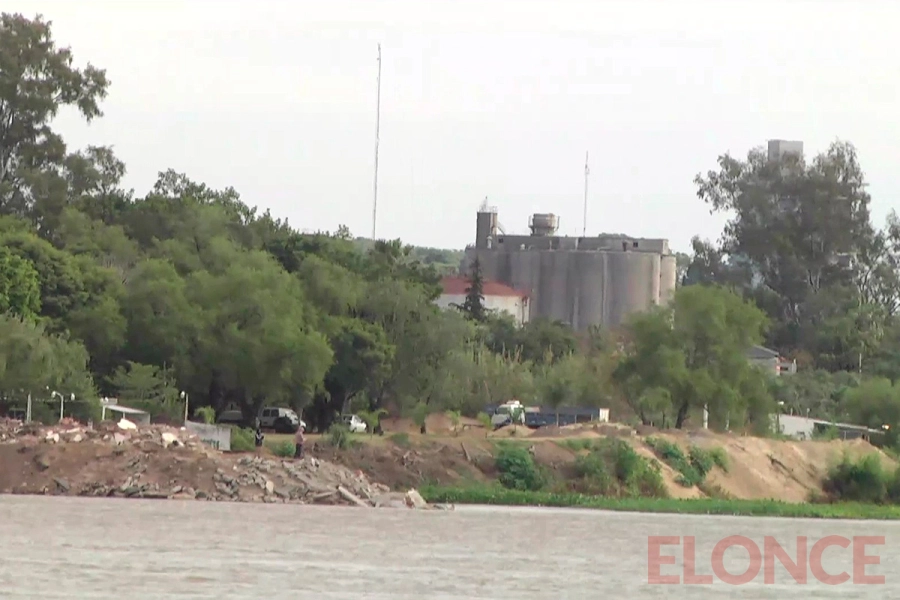Paran&aacute;, vista desde el r&iacute;o que nos une en 212 años de historia (foto Elonce)