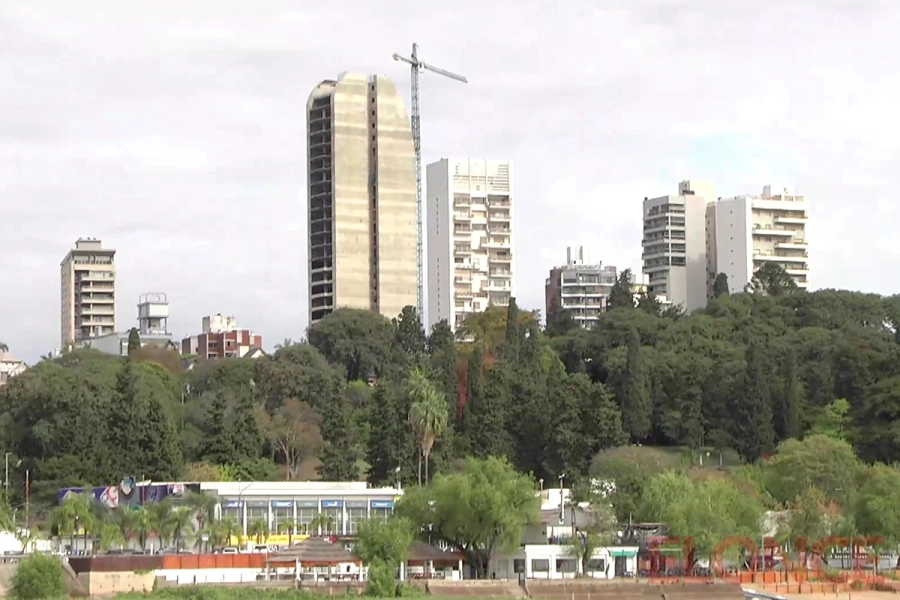 Paran&aacute;, vista desde el r&iacute;o que nos une en 212 a&ntilde;os de historia (foto Elonce)
