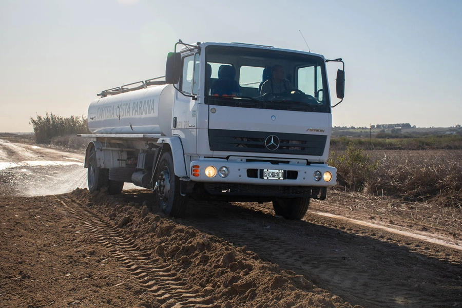 Se ejecutaron tareas de reposici&oacute;n de material en el Camino del Medio de San Rafael