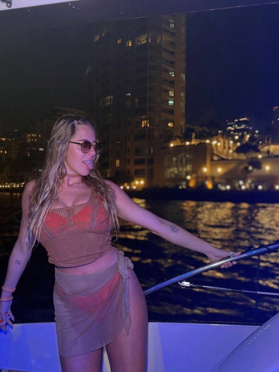 Un look nocturno de Nati Jota. Instagram