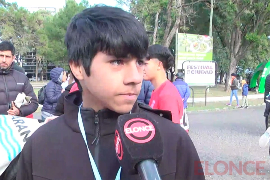 Jon&aacute;s Martínez,